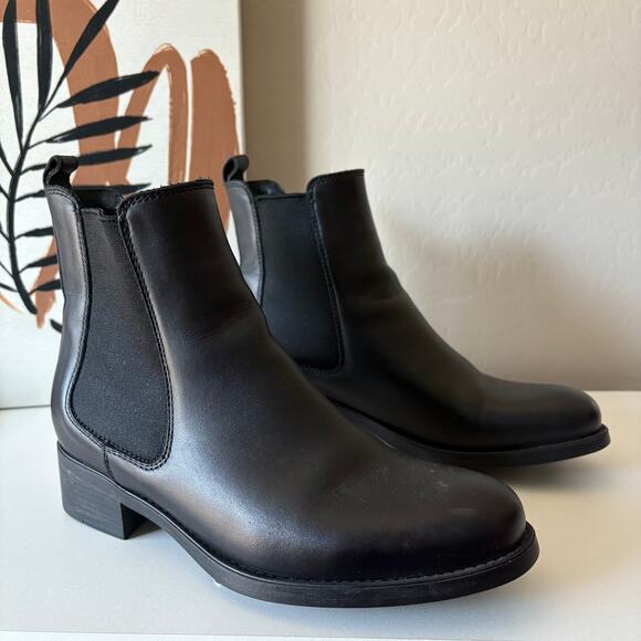 La Canadienne Black Leather Pull On Chelsea Ankle Boots Women’s Size 7M - Picture 3 of 10